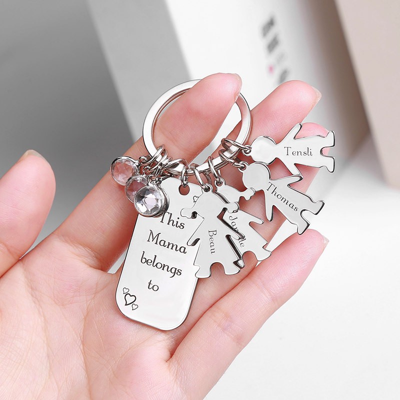Étiquette personnalisée de porte-clés de noms d'amour d'enfants avec 1-12 charmes et pierres de naissance
