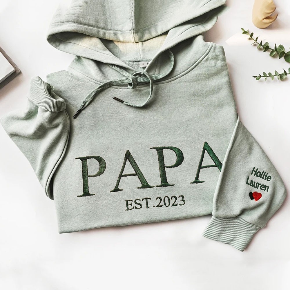 Sweat à capuche personnalisé brodé pour papa avec les noms des enfants pour cadeau de fête des pères
