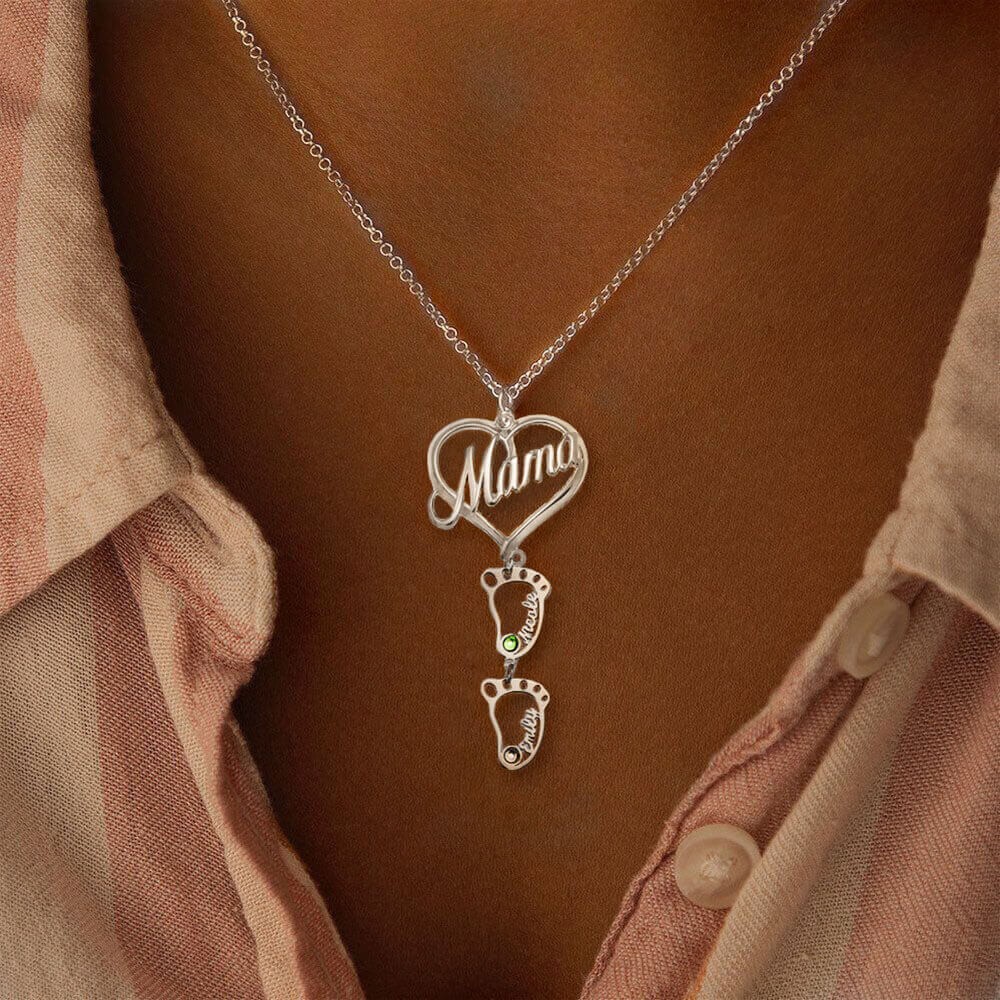 Collier de nom de pierres de naissance pendentif coeur de maman personnalisé avec 1-10 charmes de pieds de bébé creux