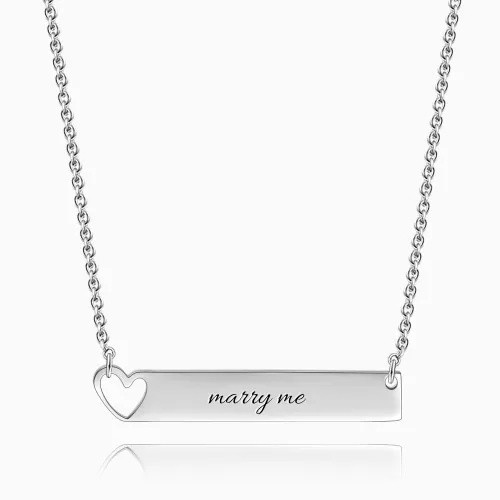 Collier de barre de coeur avec gravure