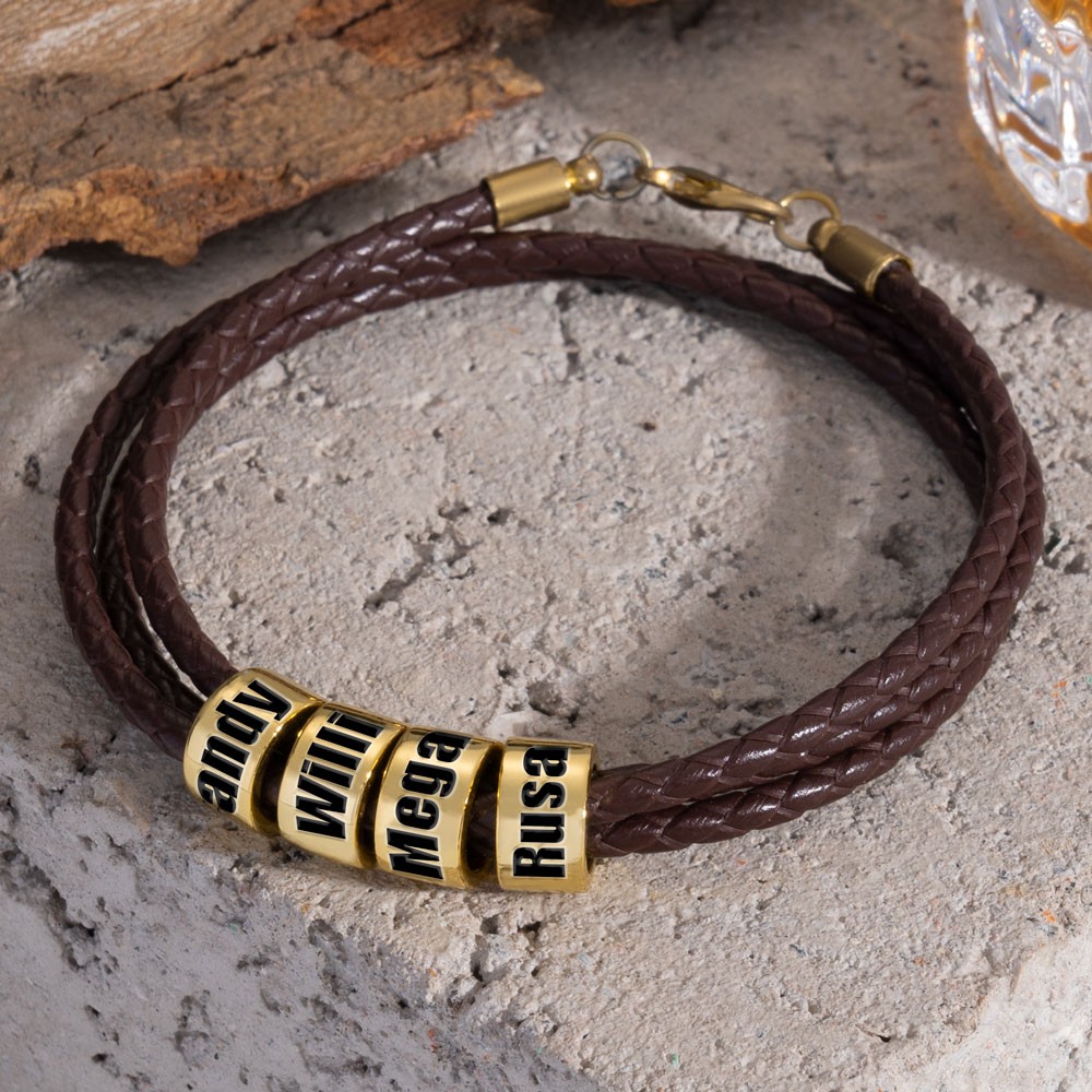Bracelet en cuir marron personnalisé avec de petites perles de nom d'or cadeau d'anniversaire de Noël pour papa mari
