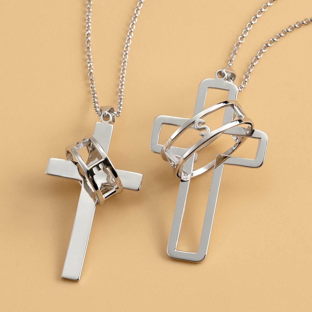 Couple personnalisé symbole de foi croix collier avec Halo nom gravé bague deux colliers