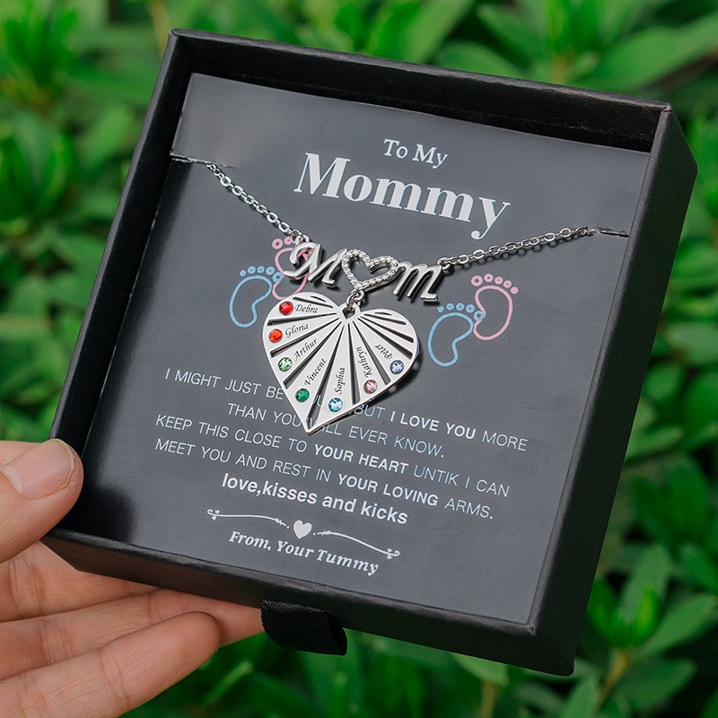 Collier personnalisé de coeur de nom de famille de gravure 1-8 avec le cadeau de pierre de naissance à ma maman