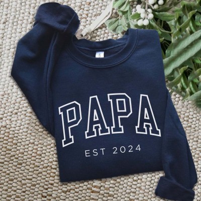 Sweat à capuche Papa personnalisé avec des noms d'enfants pour des idées de cadeaux pour la fête des pères