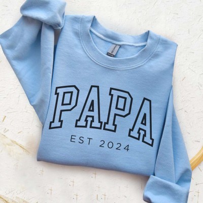 Sweat à capuche Papa personnalisé avec des noms d'enfants pour des idées de cadeaux pour la fête des pères