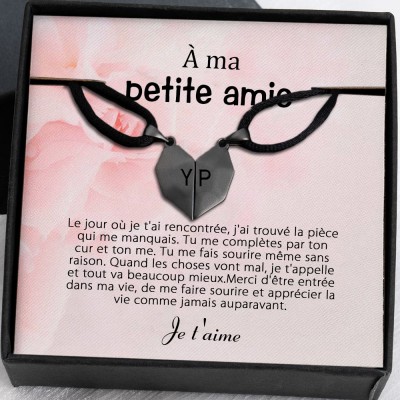 À ma petite amie Collier Prénom en Forme de Coeur Interattraction Magnétique Personnalisé 2 Pièces Saint Valentin