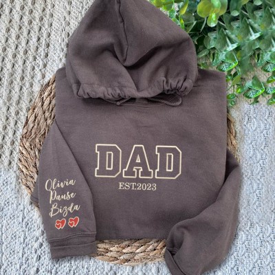 Sweat à capuche personnalisé brodé pour papa avec les noms des enfants pour cadeau de fête des pères