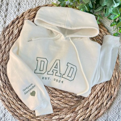 Sweat à capuche personnalisé brodé pour papa avec les noms des enfants pour cadeau de fête des pères