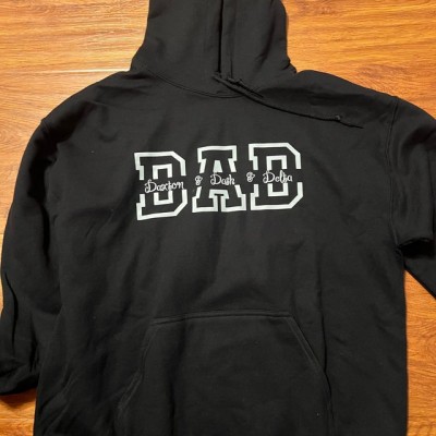 Sweat à capuche papa personnalisé avec noms d'enfants pour cadeau de fête des pères