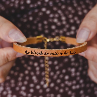 Cadeau d'inspiration de force de bracelet d'encouragement significatif