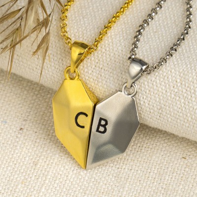2 Pièces Collier Prénom Magnétique Interattraction en Forme de Coeur Personnalisé Saint Valentin