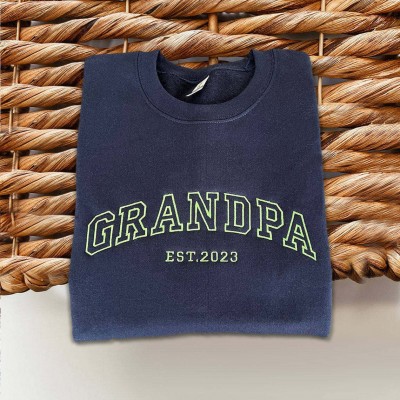 Sweat à capuche personnalisé brodé pour papa avec les noms des enfants pour cadeau de fête des pères