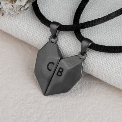 Collier Prénom en Forme de Coeur Interattraction Magnétique Personnalisé 2 Pièces