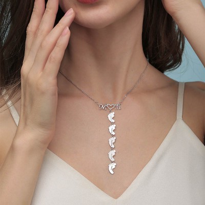 Collier maman incrusté avec pieds de bébé 1-10 pendentifs