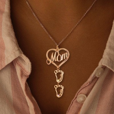 Collier de nom de pierres de naissance avec pendentif coeur de maman personnalisé avec 1-10 charmes de pieds de bébé creux