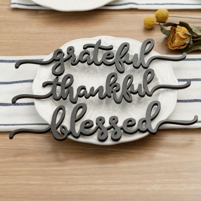 Cartes de place de Thanksgiving pour la décoration de la table à manger signe de mots reconnaissants