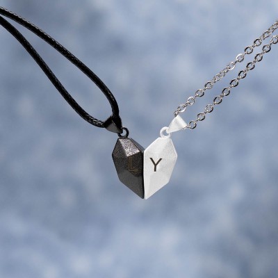 Collier Prénom en Forme de Coeur Interattraction Magnétique Personnalisé 2 Pièces