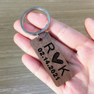 Porte-clés en bois personnalisé Anniversaire Saint Valentin Couple Cadeau