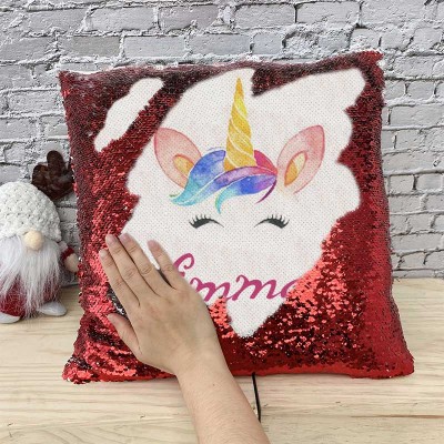 Cadeau d'anniversaire de licorne d'oreiller rouge de nom de sequin personnalisé pour des filles