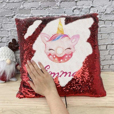 Cadeau d'anniversaire de fille d'oreiller rouge de nom de sequin personnalisé