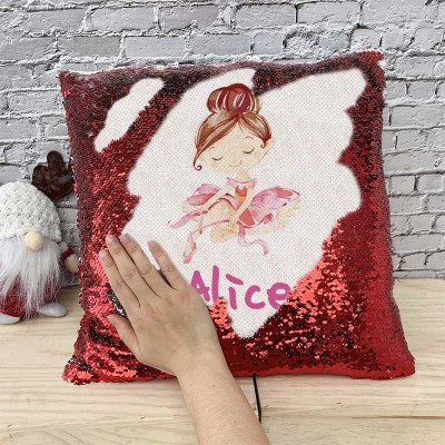 Cadeau d'anniversaire de fille d'oreiller rouge de nom de sequin personnalisé